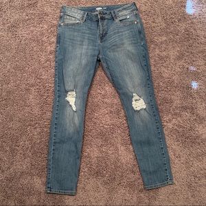 Old Navy Rockstar Distressed Super Skinny Jean